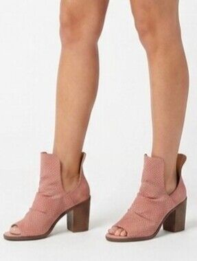 Nature Breeze Block Heel Women's Peep Toe Booties in Pink Blush 10 New